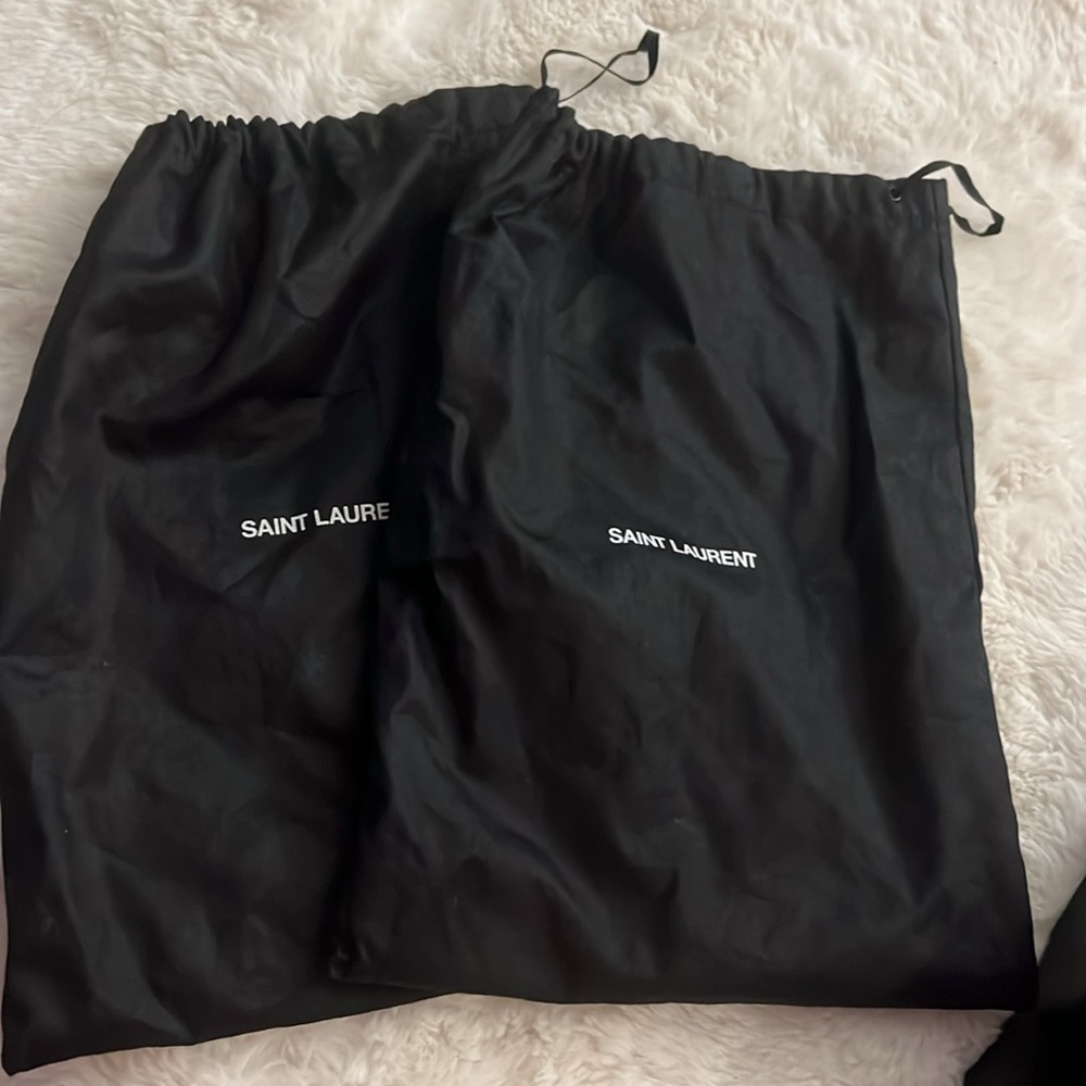 ❌SOLD❌ Authentic YSL Heels - Picture 5 of 7